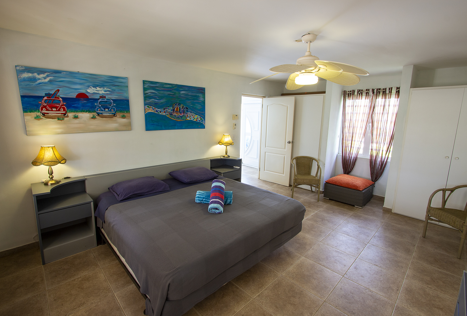 Ruime slaapkamer met badkamer Bonaire